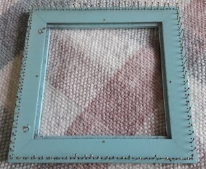 Weaving frame with nails