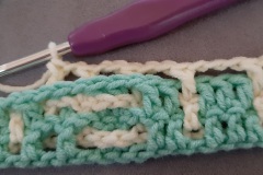 056-single-clustered-interwoven-row-2b-progress