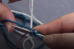 01 Prov Cast on 08 continue with making second stitch